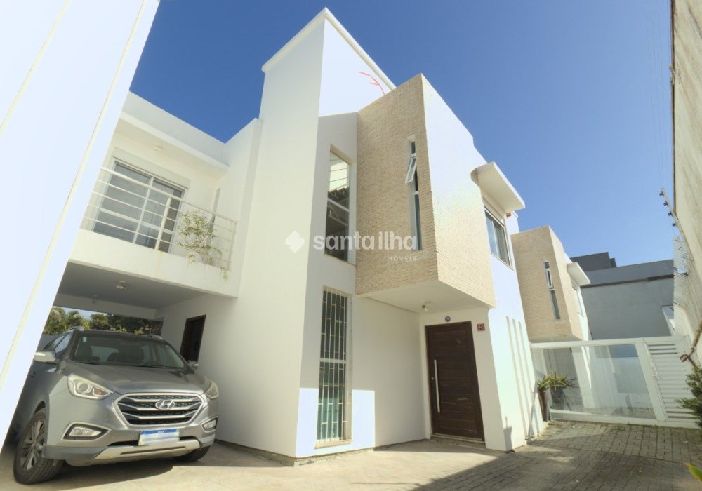 Casa à venda com 132m², 3 quartos, 1 suíte, 2 vagas no bairro Morro das Pedras em Florianópolis - Foto 1