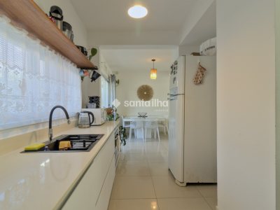 Casa à venda com 132m², 3 quartos, 1 suíte, 2 vagas no bairro Morro das Pedras em Florianópolis - Foto 7