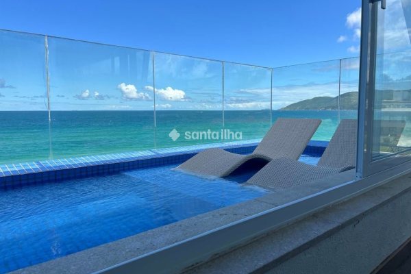 Apartamento para alugar com 180m², 3 quartos, 3 suítes, 2 vagas no bairro Morro das Pedras em Florianópolis