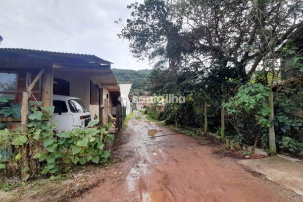 Terreno à venda com 3.162m² no bairro Morro das Pedras em Florianópolis