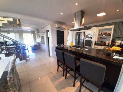 Casa em Condomínio à venda com 283m², 4 quartos, 1 suíte, 2 vagas no bairro Ribeirão da Ilha em Florianópolis - Foto 11