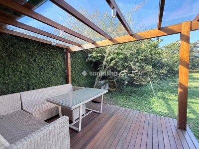 Casa à venda com 72m², 3 quartos, 2 suítes, 2 vagas no bairro Armação em Florianópolis - Foto 4