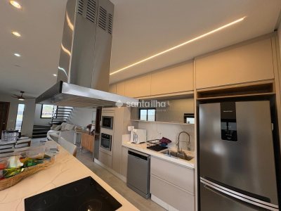 Casa à venda com 159m², 3 quartos, 1 suíte, 1 vaga no bairro Campeche em Florianópolis - Foto 10