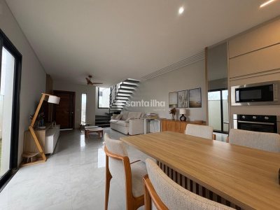 Casa à venda com 159m², 3 quartos, 1 suíte, 1 vaga no bairro Campeche em Florianópolis - Foto 6