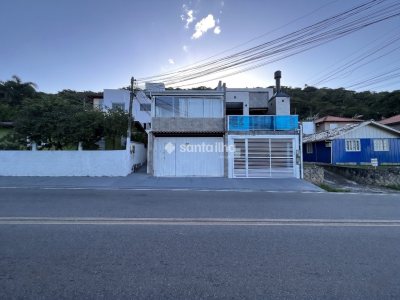 Casa para alugar com 60m², 2 quartos no bairro Armação em Florianópolis - Foto 25