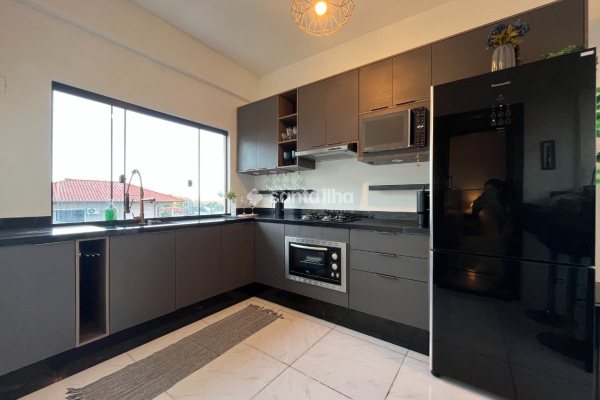 Casa para alugar com 60m², 2 quartos no bairro Armação em Florianópolis