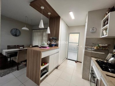 Casa à venda com 120m², 3 quartos, 1 suíte, 1 vaga no bairro Campeche em Florianópolis - Foto 8