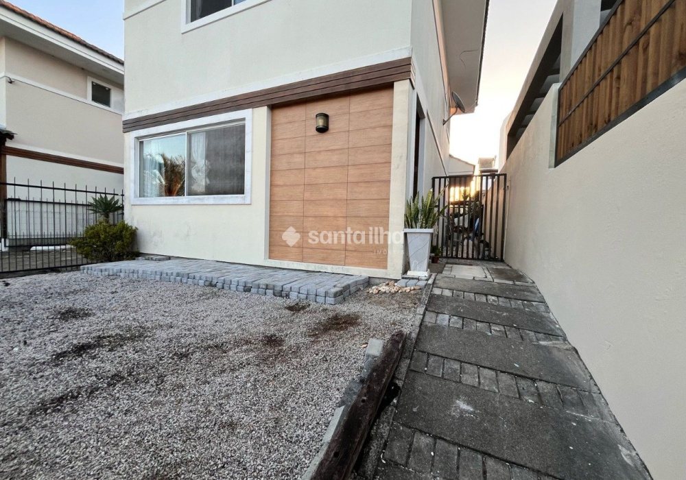 Casa à venda com 120m², 3 quartos, 1 suíte, 1 vaga no bairro Campeche em Florianópolis - Foto 1