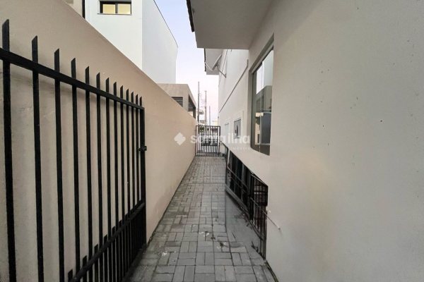 Casa à venda com 120m², 3 quartos, 1 suíte, 1 vaga no bairro Campeche em Florianópolis
