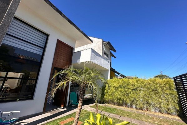 Casa à venda com 136m², 3 quartos, 1 suíte, 2 vagas no bairro Rio Tavares em Florianópolis